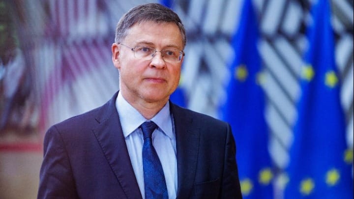 Ντομπρόβσκις: Η νίκη του Κ. Πιερρρακάκη συμβολική στιγμή για την Ελλάδα και τη ζώνη του ευρώ