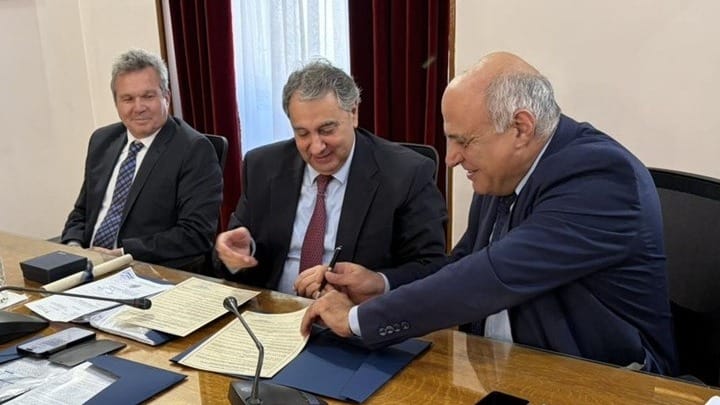 ΕΒΕΠ: Δημιουργία Cluster για Logistics με το Πανεπιστήμιο Πειραιά και υπογραφή συμφωνίας με το Ελληνο-Ινδικό Επιμελητήριο