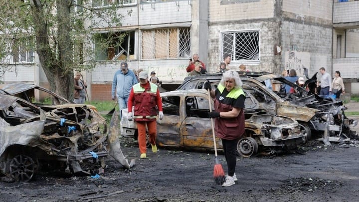 Θραύσματα drone έπεσαν στο κέντρο του Κιέβου και σε δύο άλλες περιοχές του, δεν έχουν αναφερθεί τραυματισμοί, δήλωσε ο δήμαρχος Κλίτσκο