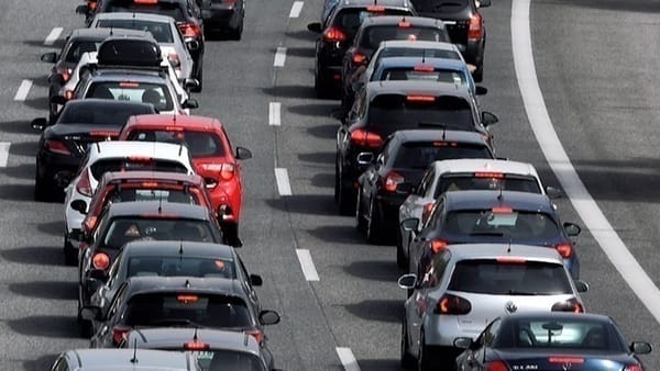 Πρόστιμα και οφειλές 109,5 εκατ. ευρώ για ανασφάλιστα ΙΧ και απλήρωτα τέλη κυκλοφορίας