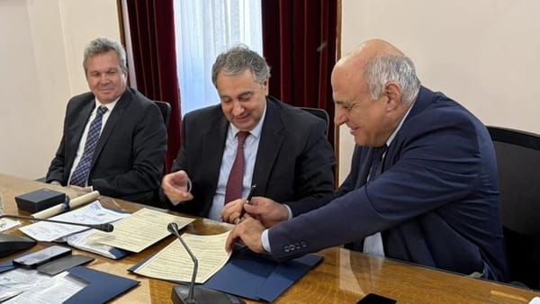 ΕΒΕΠ: Δημιουργία Cluster για Logistics με το Πανεπιστήμιο Πειραιά και υπογραφή συμφωνίας με το Ελληνο-Ινδικό Επιμελητήριο