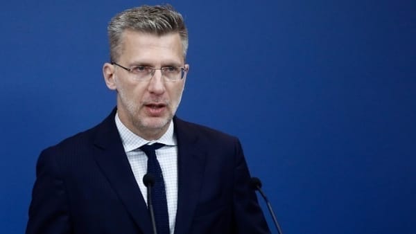 Α. Σκέρτσος: Πώς εκμεταλλεύονται τη λειτουργία του ανθρώπινου εγκεφάλου οι λαϊκιστές πολιτικοί και οι τεχνολογικοί αλγόριθμοι στην ψηφιακή εποχή της μετά-αλήθειας;