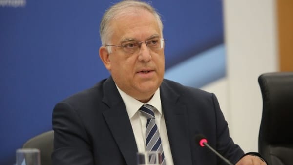 Τάκης Θεοδωρικάκος: Οι κρίσεις απαιτούν έκτακτα μέτρα - Σκληρό αλλά αναγκαίο το μέτρο του πλαφόν στα κέρδη