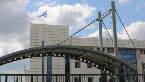 Λύση για την ισοτιμία πτυχίων 400.000 αποφοίτων των πρώην ΤΕΙ φέρνει ρύθμιση του υπ. Παιδείας