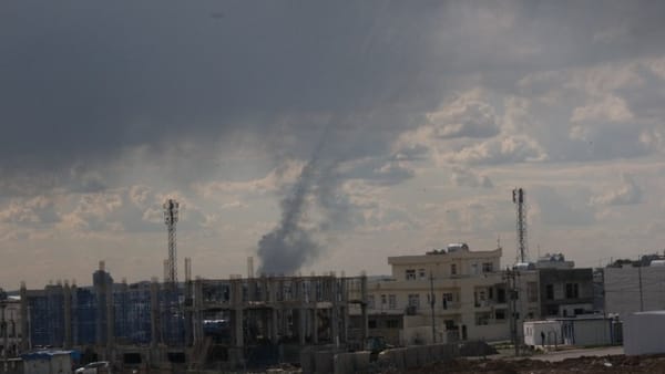 Ισχυρή έκρηξη στη Βαγδάτη, δυο drones στοχοποιούν την πρεσβεία των ΗΠΑ