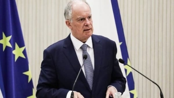 Ο ΠτΔ Κωνσταντίνος Τασούλας συναντήθηκε με τον Πρόεδρο του «Συνδέσμου Ασυνόδευτων Φιλοξενηθέντων Παιδιών στην Ελλάδα 1974-1979» από την Κύπρο, Ανδρέα Θεοδοσίου